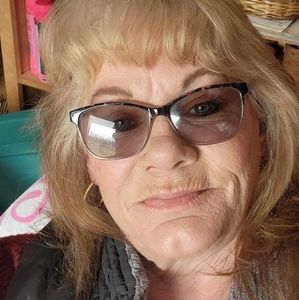 Meet your Posher, Carolyn